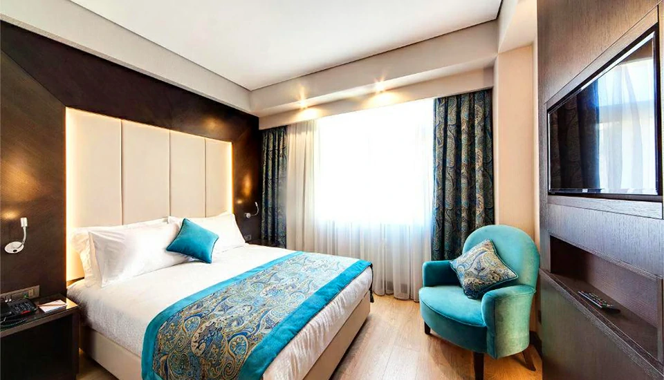 هتل موکارناس تکسیم